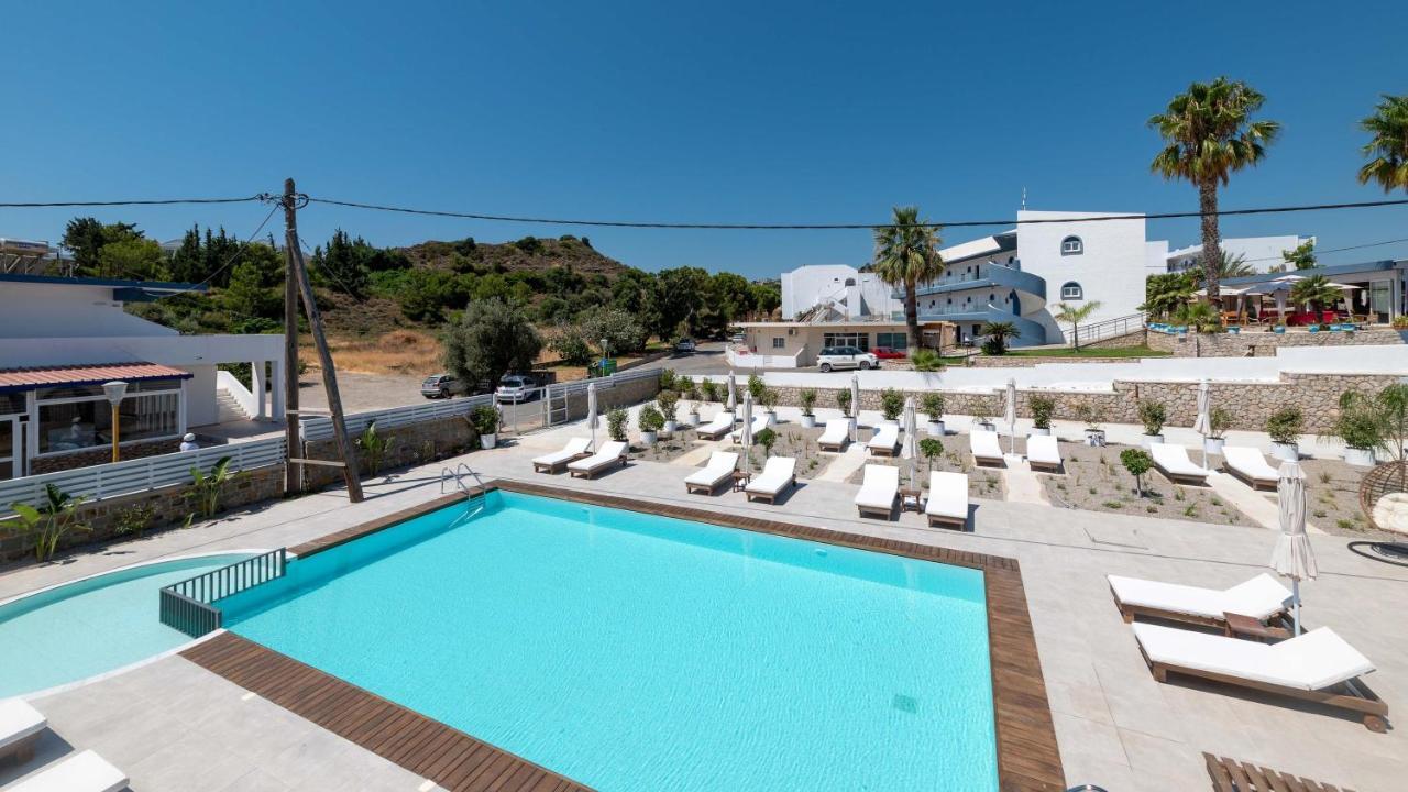 פליראקי Kellys Luxury Apartments מראה חיצוני תמונה