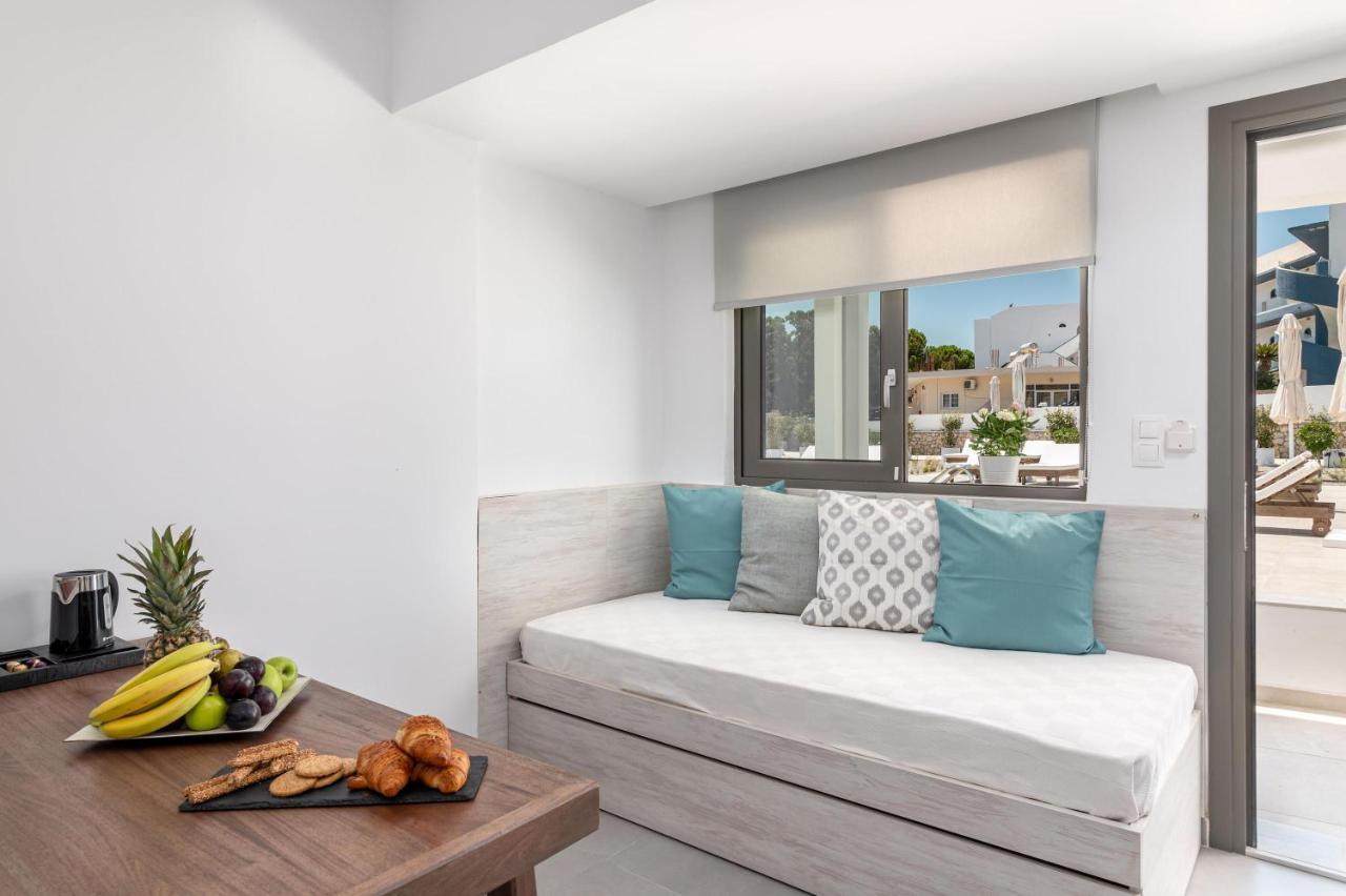 פליראקי Kellys Luxury Apartments מראה חיצוני תמונה
