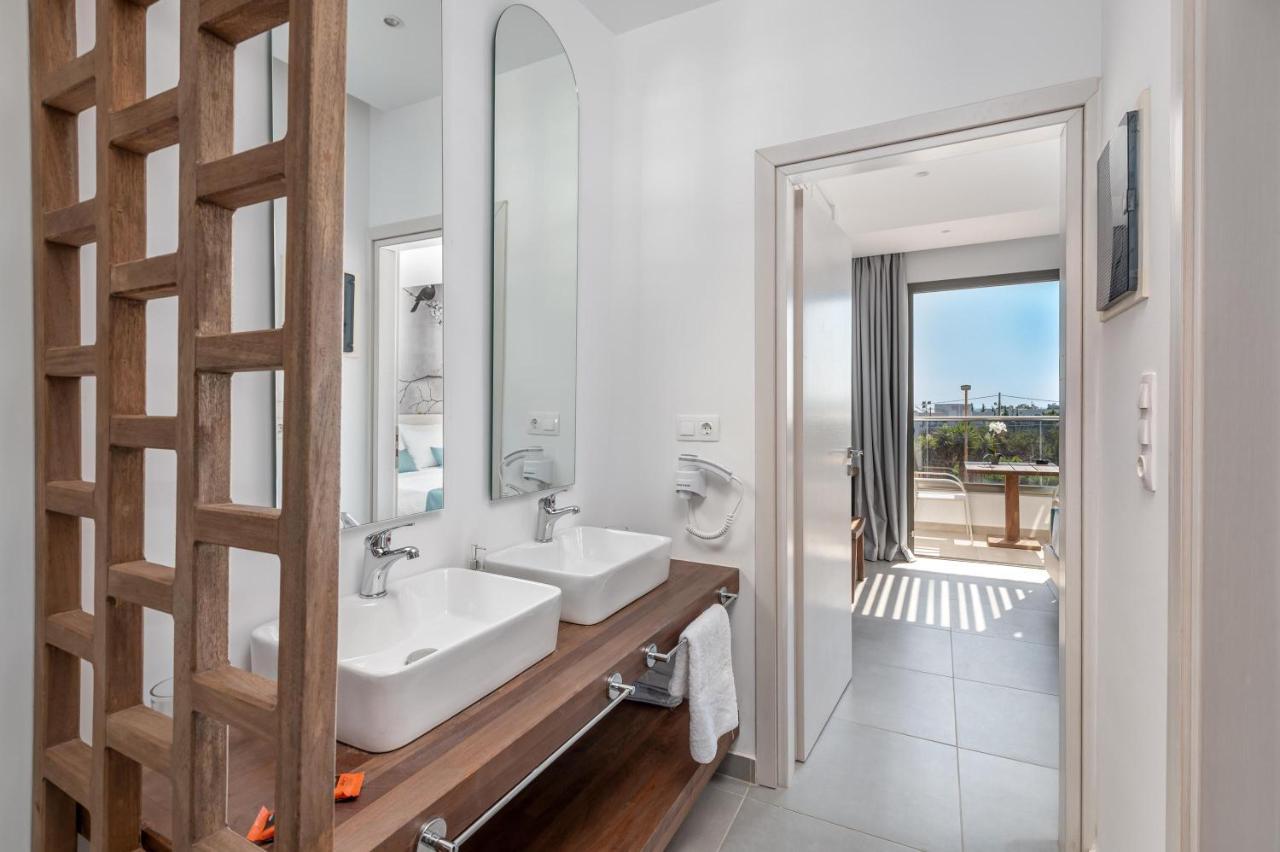 פליראקי Kellys Luxury Apartments מראה חיצוני תמונה